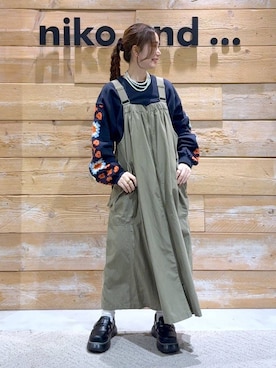 「アイテム（ジャンパースカート）」を使った、くるちさん（レディース・156cm）の冬コーディネート