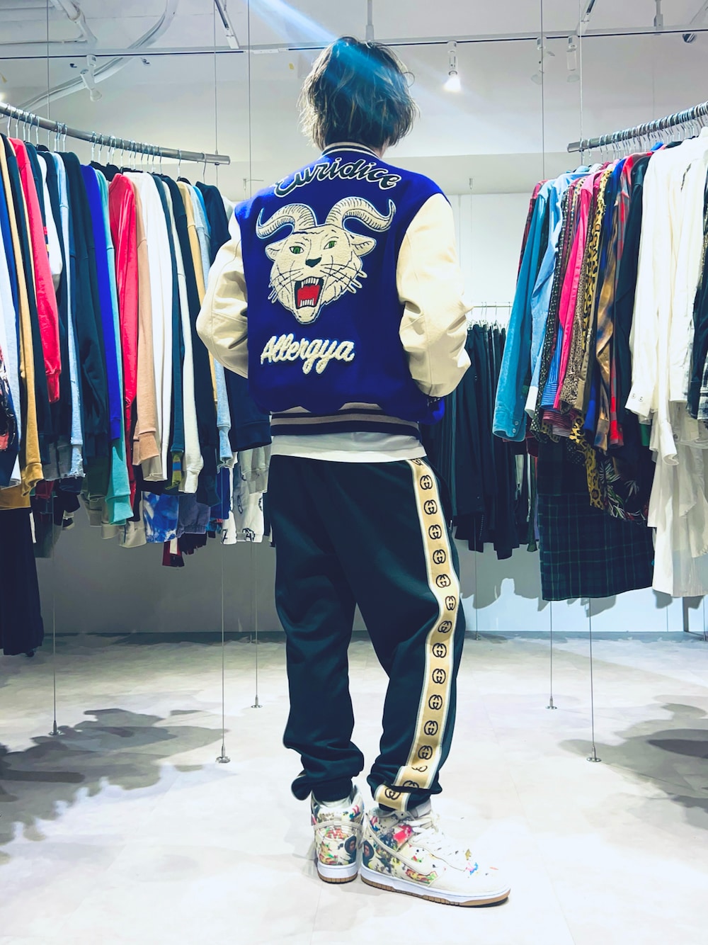 GUCCIのスタジャンを使ったメンズ人気ファッションコーディネート - WEAR