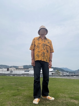 「Levi's（リーバイス）のアイテム（デニムパンツ、ブルー系）」を使った、パパンさん（メンズ・160cm）の夏コーディネート