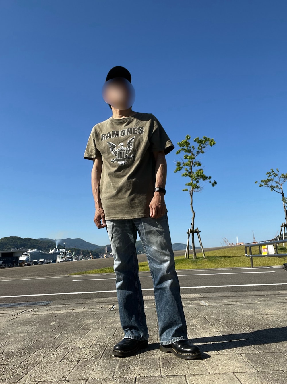 パパンさんの（Levi's）を使ったコーディネートの1枚目の写真