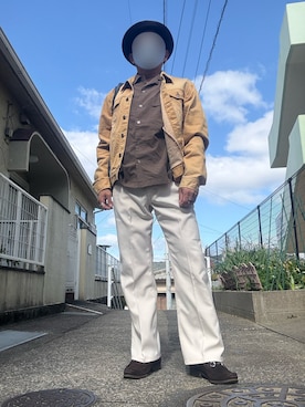 「Wrangler（ラングラー）のアイテム（スラックス、ホワイト系）」を使った、パパンさん（メンズ・160cm）の春コーディネート