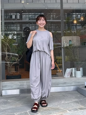 「Julier Yoga and Relax（ジュリエヨガアンドリラックス）のJulier ライトプライムバルーンパンツ（その他パンツ、ベージュ系）」を使った、Julierさん（レディース・160cm）の夏コーディネート