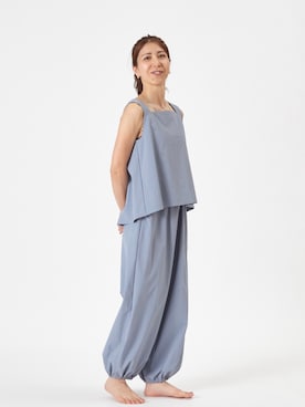 「Julier Yoga and Relax（ジュリエヨガアンドリラックス）のJulier Play撥水ノースリーブプルオーバー（その他トップス、ブルー系）」を使った、Julierさん（レディース・160cm）の夏コーディネート