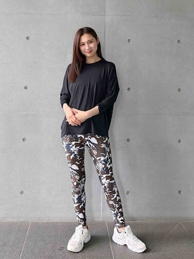 「Julier Yoga and Relax（ジュリエヨガアンドリラックス）のJulier Ecocoハーフスリーブプルオーバー（Tシャツ/カットソー、ブラック系）」を使った、Julierさん（レディース・160cm）の夏コーディネート