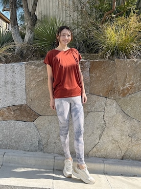 「Julier Yoga and Relax（ジュリエヨガアンドリラックス）のJulier マイクロ天竺ドレープトップス（Tシャツ/カットソー、ホワイト系）」を使った、Julierさん（レディース・170cm）の春コーディネート