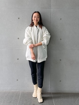 「アイテム（MA-1）」を使った、Julierさん（レディース・163cm）の冬コーディネート