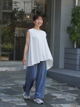 「Julier Yoga and Relax（ジュリエヨガアンドリラックス）のJulier アクティブフロー2WAYパンツ（その他パンツ、ブルー系）」を使った、Julierさん（レディース・160cm）の夏コーディネート