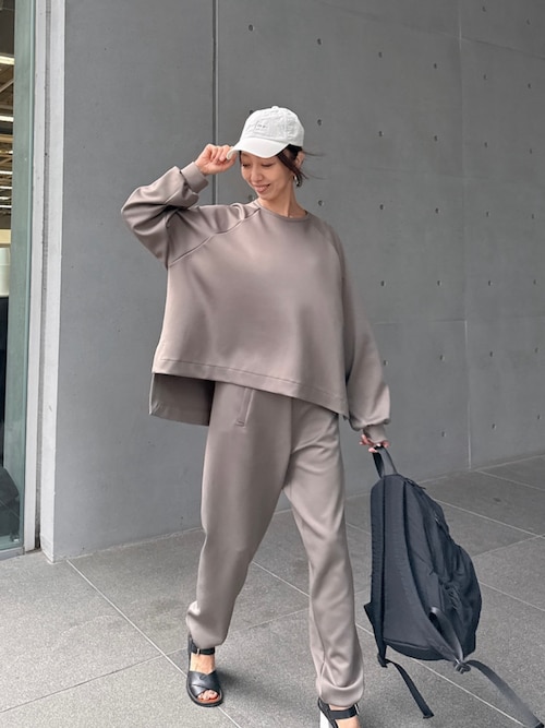 Julier Yoga and RelaxJulier����̃L���b�v�uJulier (���)�����A�E�g�h�A�L���b�v�iJulier Yoga and Relax�b�W�����G���K�A���h�����b�N�X�j�v���g�����R�[�f�B�l�[�g