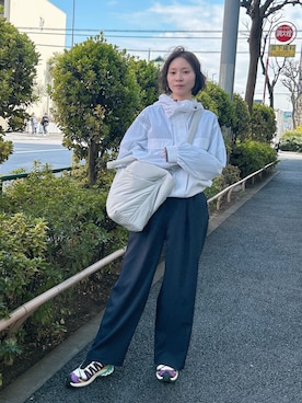 「Julier Yoga and Relax（ジュリエヨガアンドリラックス）のJulier パフィー撥水トートバッグ（トートバッグ、グレー系）」を使った、Julierさん（レディース・170cm）の春コーディネート