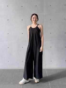 「Julier Yoga and Relax（ジュリエヨガアンドリラックス）のJulier palm treeアシンメトリーブラトップ（水着、ホワイト系）」を使った、Julierさん（レディース・160cm）の夏コーディネート