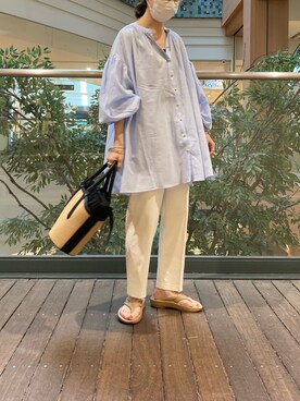 「fredy emue（フレディエミュ）の【fredyemueフレディエミュ】ドロストボリュームシャツブラウス（シャツ/ブラウス）」を使った、ayumiさん（レディース・158cm）の春コーディネート