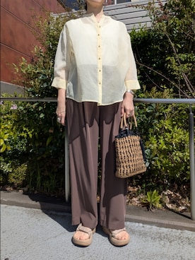 「MICO COULIER（ミコクリエ）のツイルパンツ（その他パンツ、ブラウン系）」を使った、ayumiさん（レディース・158cm）の春コーディネート
