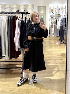 「LOWRYS FARM（ローリーズファーム）の２ＷＡＹオフショルロングスリーブ 1068686（Tシャツ/カットソー、ブラック系）」を使った、noji0909さん（レディース）の秋コーディネート