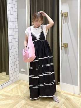 「LOWRYS FARM（ローリーズファーム）のマルチポケットショルダーＢＡＧ 1000269（ショルダーバッグ、ピンク系）」を使った、noji0909さん（レディース）の夏コーディネート