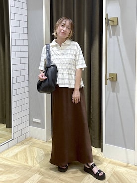 「LOWRYS FARM（ローリーズファーム）のストレッチサテンスカート　 290120（スカート、ブラウン系）」を使った、noji0909さん（レディース）の夏コーディネート