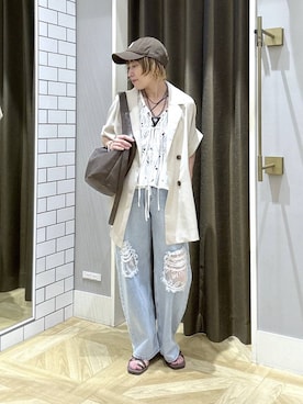 「LOWRYS FARM（ローリーズファーム）のレースデニム　601055（デニムパンツ、ブルー系）」を使った、noji0909さん（レディース）の夏コーディネート