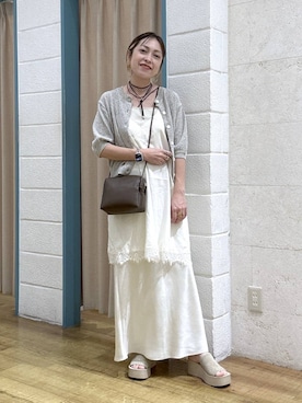 「LOWRYS FARM（ローリーズファーム）のストレッチサテンスカート　 290120（スカート、ホワイト系）」を使った、noji0909さん（レディース）の春コーディネート