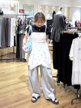 「LOWRYS FARM（ローリーズファーム）の【接触冷感】ベーシックノースリーブ　1043004（Tシャツ/カットソー、ブラック系）」を使った、noji0909さん（レディース）の夏コーディネート