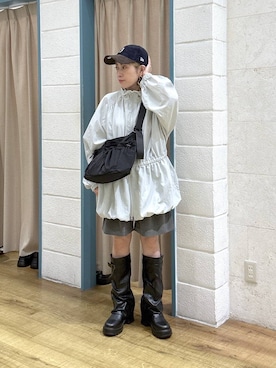 「LOWRYS FARM（ローリーズファーム）の【NEWERA】ローリーズファーム別注企画 ９２０ＣＳ／ＣＯＲＤＵＲＯＹ２６　1042439（キャップ、ブルー系）」を使った、noji0909さん（レディース）の秋コーディネート