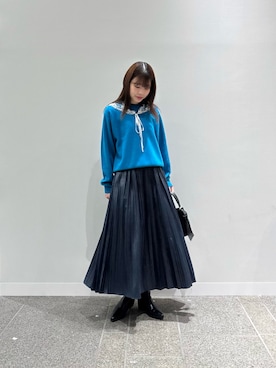 「アイテム（バンダナ/スカーフ、ホワイト系）」を使った、向日葵さん（レディース・163cm）の秋コーディネート