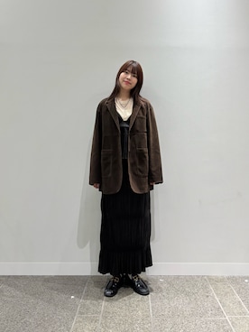 「アイテム（ローファー）」を使った、向日葵さん（レディース・163cm）の秋コーディネート