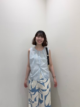 「RODE SKO（ロデスコ）のプチワンハンドルペーパートート（トートバッグ、ベージュ系）」を使った、向日葵さん（レディース・163cm）の春コーディネート