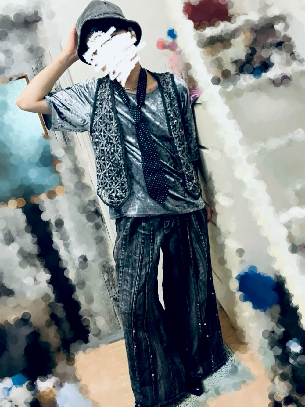 seyto（セイト）の「Studs pin stripe wide flare denim pants