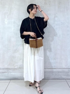 「SALON adam et rope'（サロン アダム エ ロペ）のコーティングギャザータックスカート / セットアップ対応（スカート、ホワイト系）」を使った、amuroさん（メンズ・167cm）の春コーディネート