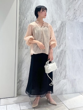 「タイト」｜「アイテム（パンプス）」を使った、amuroさん（レディース・167cm）の春コーディネート