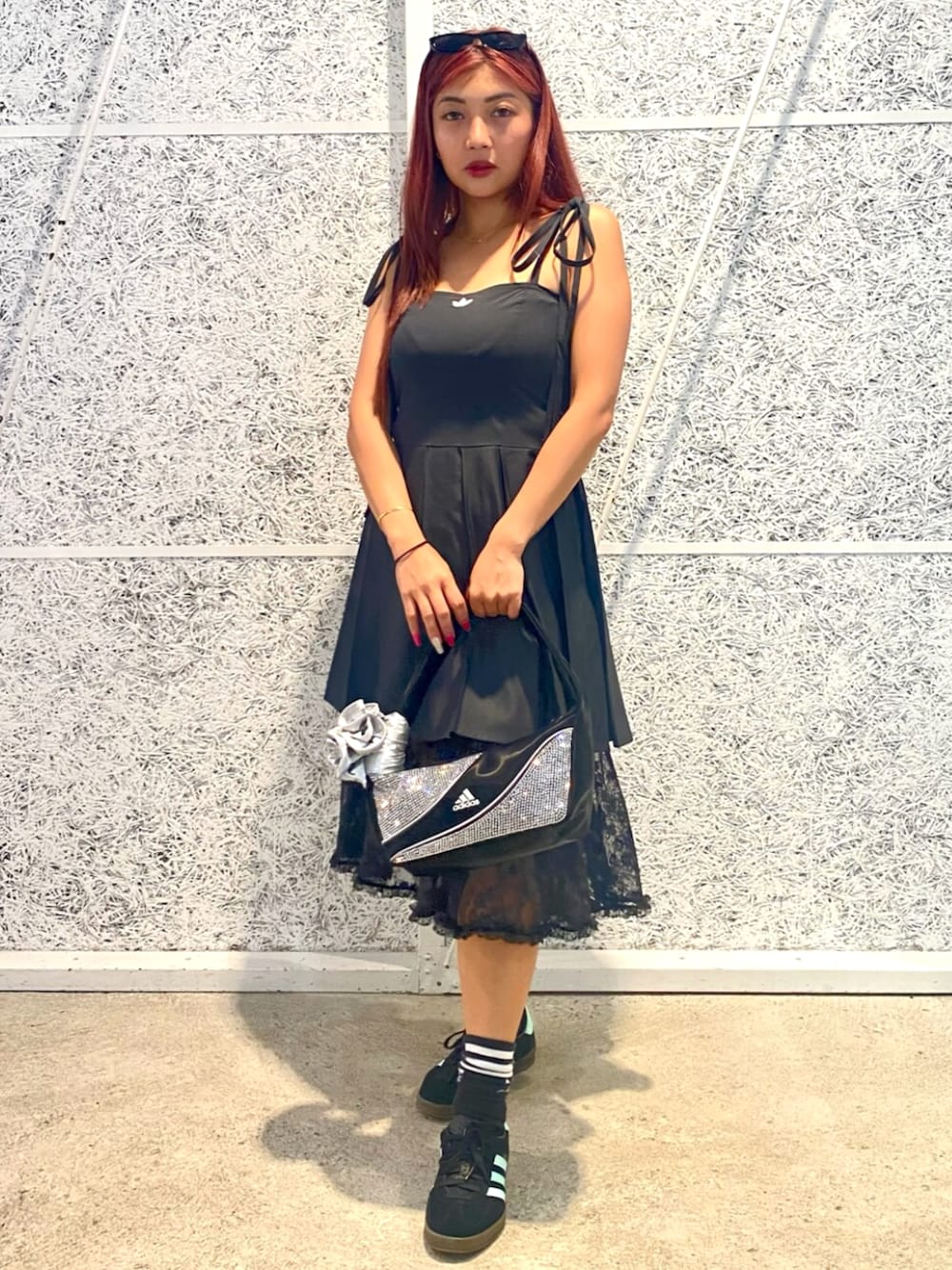 アディレニウム シーズン 4 ラインストーン ショルダーバッグ、リボン