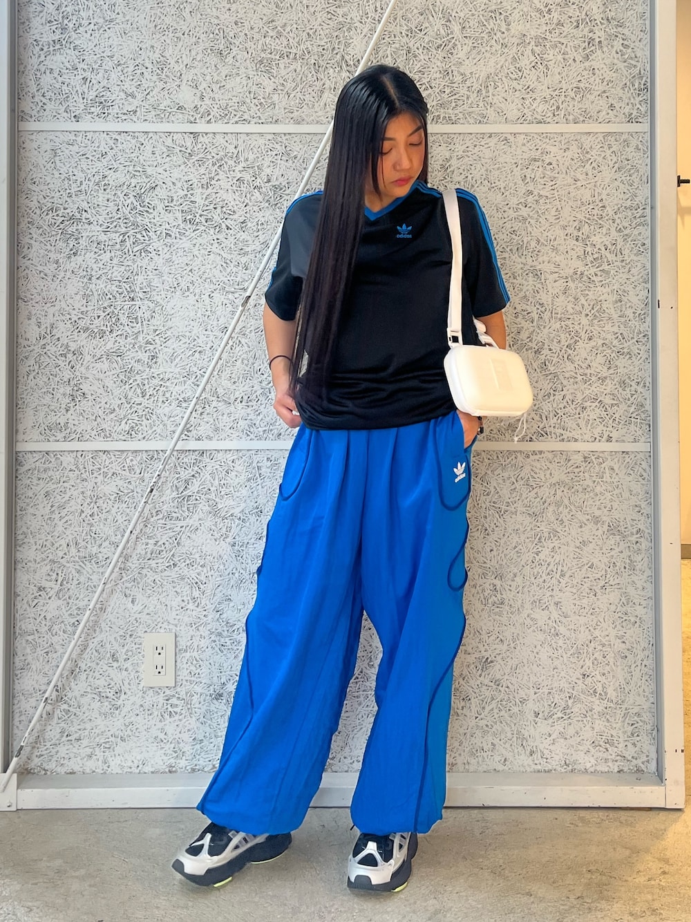 LANA着用　adidas プレミアム　フリィファッションド　ニット　パンツ LANA着用 adidas プレミアム フリィファッションド ニット