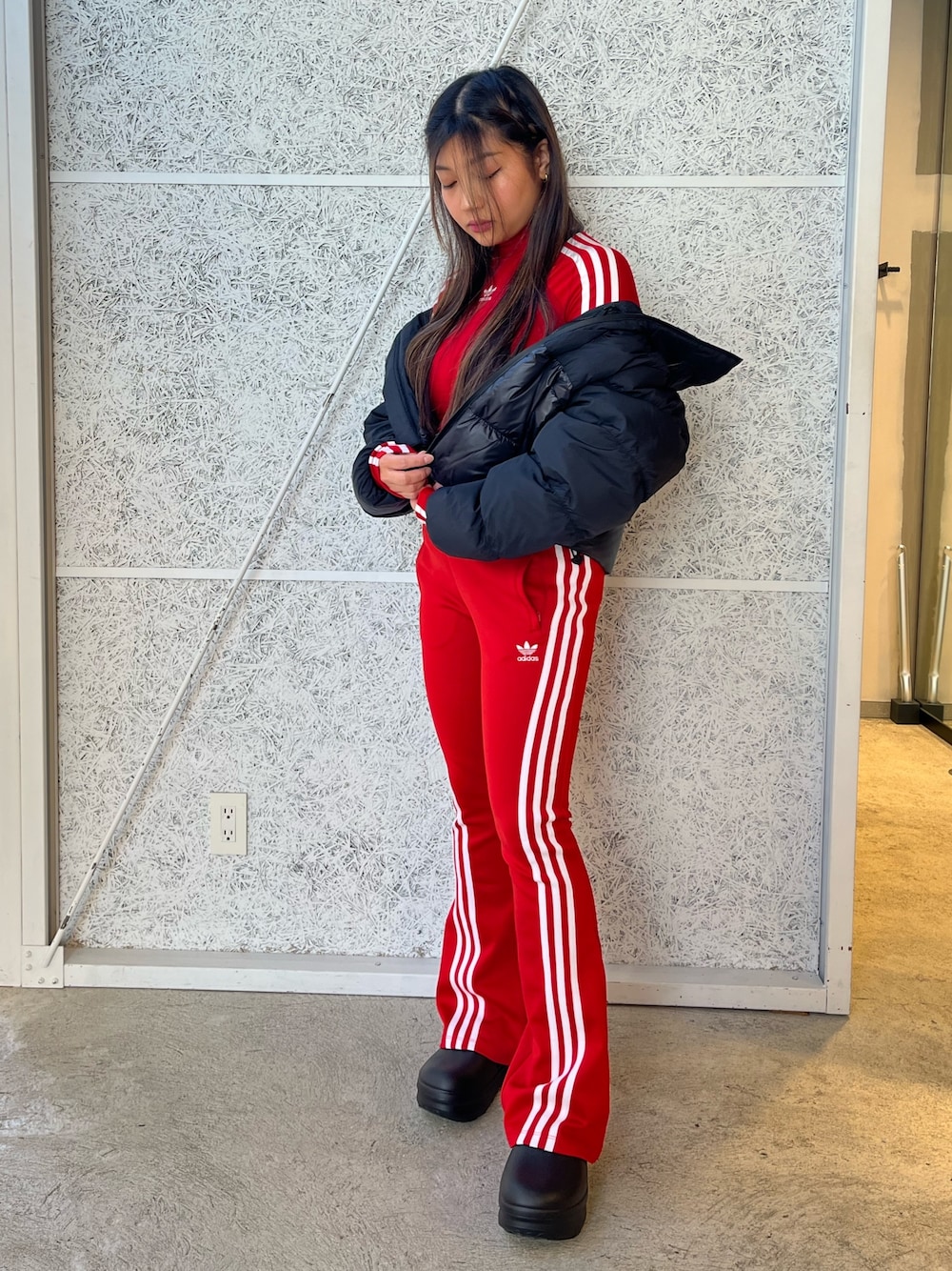 AA(アディダス オリジナルスショップ 心斎橋)｜adidasのパンツを使った