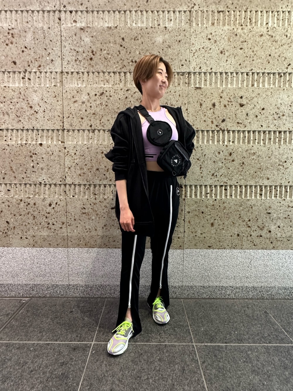 BN(アディダス ブランドコアストア 銀座)｜adidasのボディバッグ  