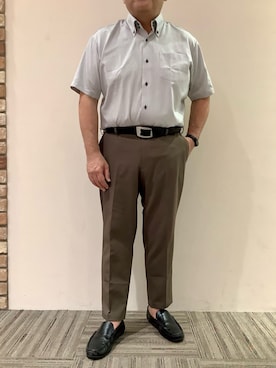 「TOKYO SHIRTS（トウキョウシャツ）の【超形態安定】【吸水速乾】 形態安定ノンアイロン ドゥエボットーニ 半袖ビジネスワイシャツ（ビジネスシャツ、グレー系）」を使った、BRICK HOUSE シャツ工房 京都イオンモール店さん（メンズ・169cm）の夏コーディネート