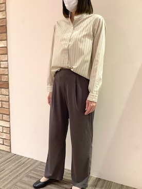「アイテム（ビジネスシャツ、ブラウン系）」を使った、BRICK HOUSE シャツ工房 京都イオンモール店さん（レディース・160cm）の夏コーディネート
