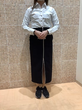 「アイテム（ビジネスシャツ）」を使った、BRICK HOUSE シャツ工房 姫路大津イオンモール店さん（レディース・160cm）の冬コーディネート