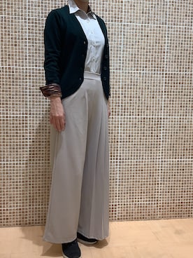 「アイテム（ビジネスシャツ）」を使った、BRICK HOUSE シャツ工房 姫路大津イオンモール店さん（レディース・167cm）の冬コーディネート