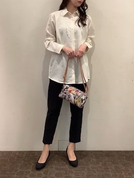 「アイテム（ポーチ）」を使った、BRICK HOUSE by Tokyo Shirts 宮原ステラタウン店さん（レディース・166cm）の冬コーディネート