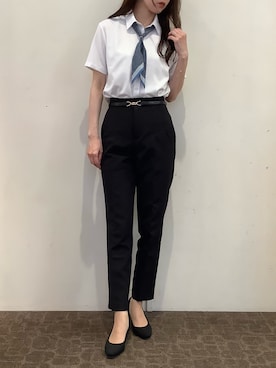 「TOKYO SHIRTS（トウキョウシャツ）の【吸水速乾】【COFREX】形態安定ノンアイロン レギュラー 半袖ビジネスワイシャツ（ビジネスシャツ、ホワイト系）」を使った、BRICK HOUSE by Tokyo Shirts 宮原ステラタウン店さん（レディース・166cm）の夏コーディネート