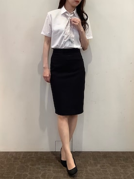 「TOKYO SHIRTS（トウキョウシャツ）の【吸水速乾】 形態安定ノンアイロン ワイド 半袖ビジネスワイシャツ（ビジネスシャツ、ホワイト系）」を使った、BRICK HOUSE by Tokyo Shirts 宮原ステラタウン店さん（レディース・166cm）の夏コーディネート