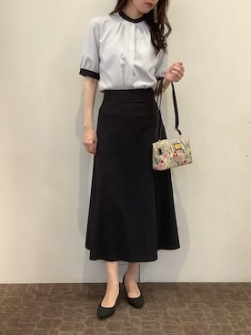 「TOKYO SHIRTS（トウキョウシャツ）の【吸水速乾】【COFREX】配色 ギャザー衿 ブラウス 五分袖 レディースデザインシャツ（シャツ/ブラウス、グレー系）」を使った、BRICK HOUSE by Tokyo Shirts 宮原ステラタウン店さん（レディース・166cm）の夏コーディネート