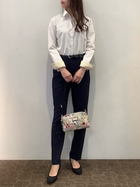 「アイテム（ポーチ）」を使った、BRICK HOUSE by Tokyo Shirts 宮原ステラタウン店さん（レディース・166cm）の秋コーディネート