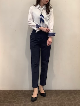 「TOKYO SHIRTS（トウキョウシャツ）のリング付き プリントスカーフ（バンダナ/スカーフ、ブルー系）」を使った、BRICK HOUSE by Tokyo Shirts 宮原ステラタウン店さん（レディース・166cm）の春コーディネート