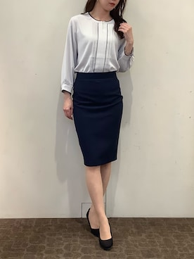「TOKYO SHIRTS（トウキョウシャツ）のストレッチジョーゼット 配色クルーネック タックブラウス 七分袖 レディース（シャツ/ブラウス、ホワイト系）」を使った、BRICK HOUSE by Tokyo Shirts 宮原ステラタウン店さん（レディース・166cm）の春コーディネート