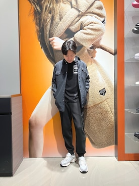 「長袖Tシャツ」｜「アイテム（ブルゾン）」を使った、Riさん（メンズ・175cm）の秋コーディネート