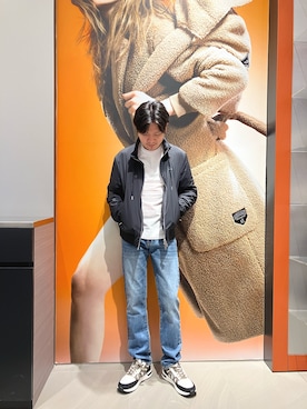 「ARMANI EXCHANGE（アルマーニエクスチェンジ）のアイテム」を使った、Riさん（メンズ・175cm）の秋コーディネート