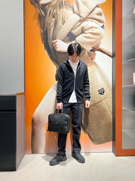 「ARMANI EXCHANGE（アルマーニエクスチェンジ）のアイテム（カーディガン/ボレロ）」を使った、Riさん（メンズ・175cm）の冬コーディネート