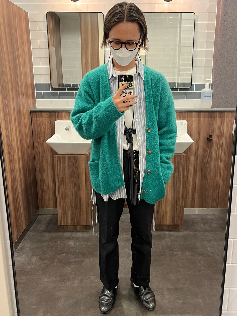 「OLIVER PEOPLES、Sonny　Label、TOIRONIER、B:MING by BEAMS、midorikawa、kaiko、HARUTA、united arrows」｜「KAIKOのKAIKO THE PREST（スラックス、ブラック系）」を使った、udosho32さん（メンズ・164cm）の秋コーディネートの1枚目の写真