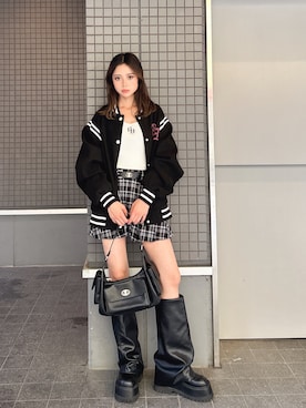 「アイテム（スタジャン）」を使った、miiaさん（レディース・160cm）の秋コーディネート