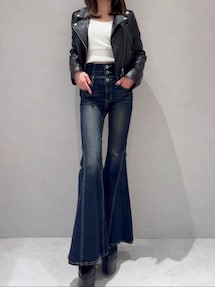 ハイウエストボタンBACKレースアップフレアデニムパンツ｜ジェイダ